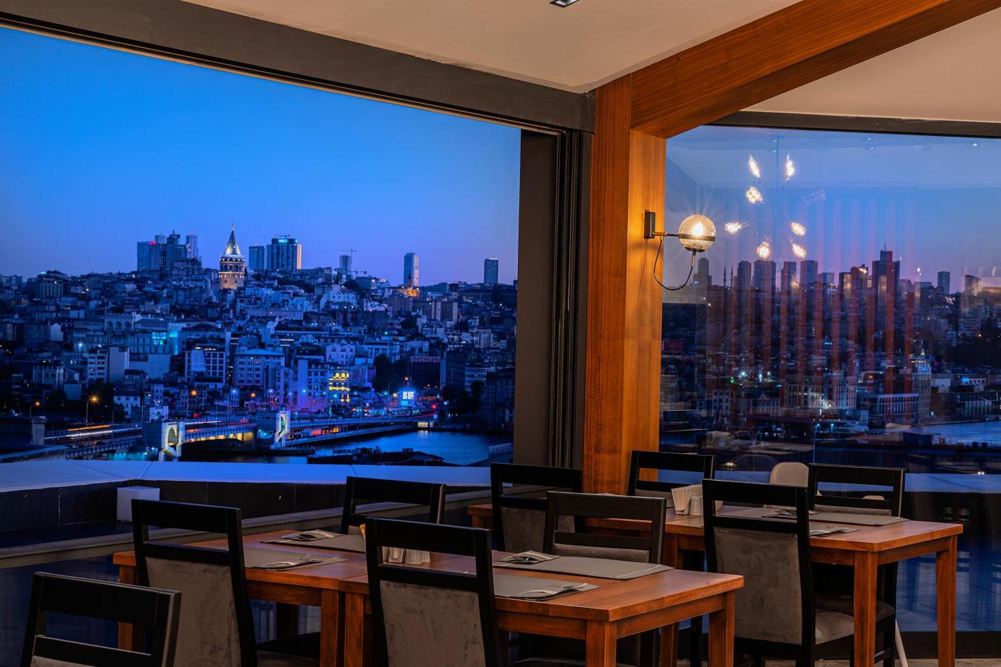Demiray Hotel Old City イスタンブール エクステリア 写真 View from the restaurant