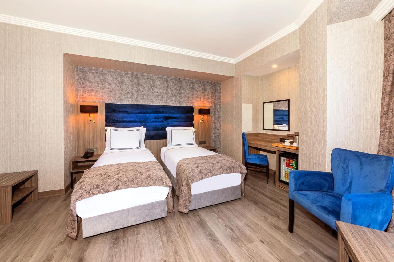 Demiray Hotel Old City イスタンブール エクステリア 写真 A room at the hotel