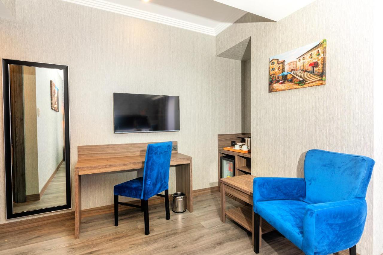 Demiray Hotel Old City イスタンブール エクステリア 写真 A room at the hotel